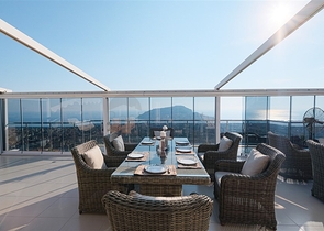 4+1 Villa mit atemberaubender Aussicht und Pool