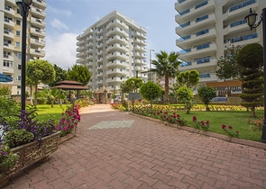 Geräumige 2+1 Wohnung im Stadtteil Mahmutlar