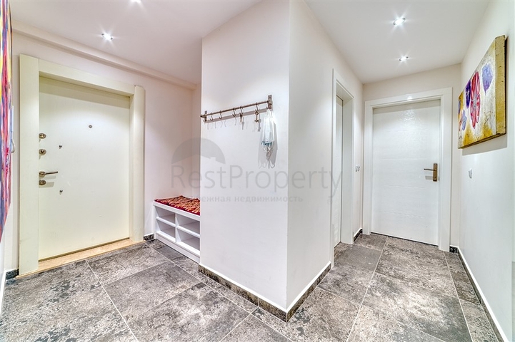 Geräumiges 3+1 Apartment im Stadtteil Djikcilli