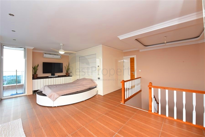 Penthouse im Stadtteil Djikcilli mit der Möglichkeit, die türkische Staatsbürgerschaft zu erhalten