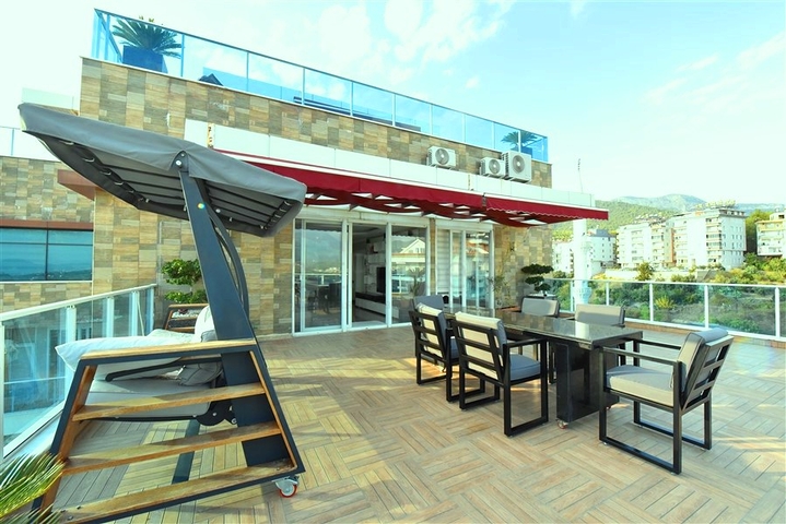 Penthouse im Stadtteil Djikcilli mit der Möglichkeit, die türkische Staatsbürgerschaft zu erhalten