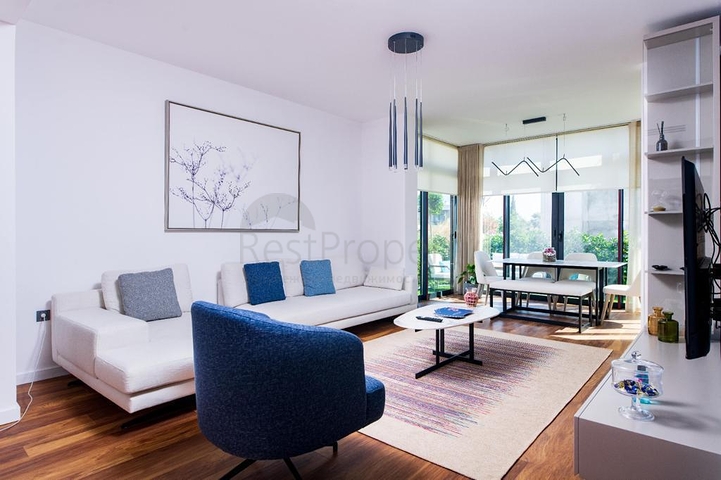 Ein Komplex von Residenzen und Villen in malerischer Lage im Stadtteil Gümüslük