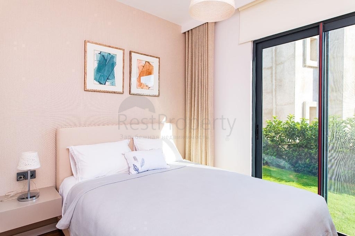 Ein Komplex von Residenzen und Villen in malerischer Lage im Stadtteil Gümüslük