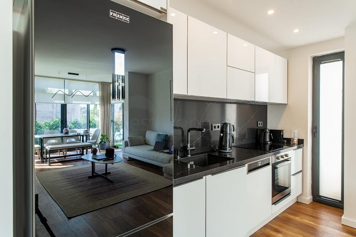 Ein Komplex von Residenzen und Villen in malerischer Lage im Stadtteil Gümüslük