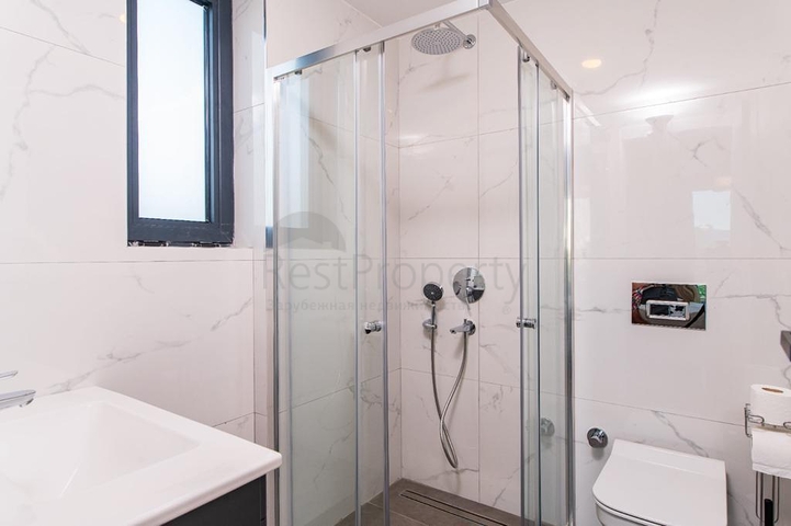 Ein Komplex von Residenzen und Villen in malerischer Lage im Stadtteil Gümüslük