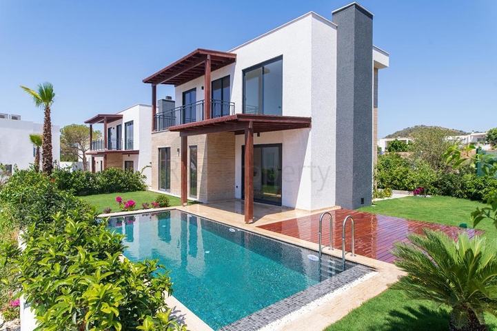 Ein Komplex von Residenzen und Villen in malerischer Lage im Stadtteil Gümüslük