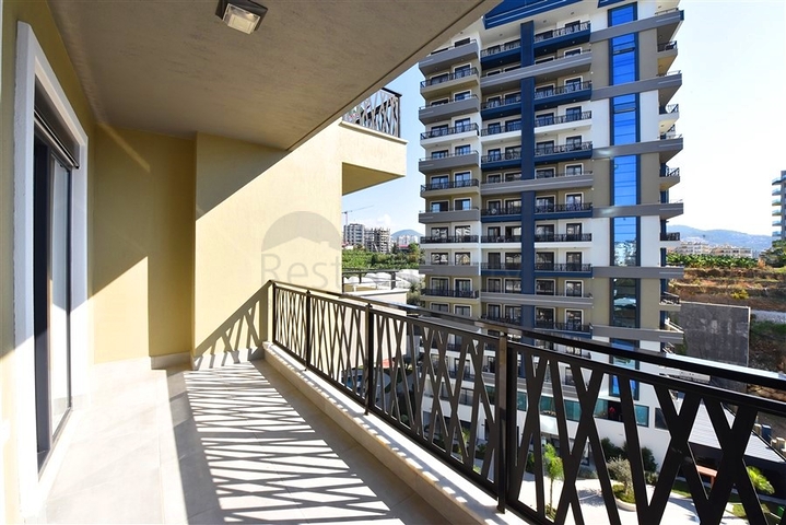 1+1 Apartment in einem schicken Komplex