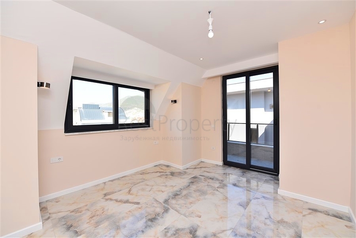 Penthouse in einem neuen Komplex mit Meerblick in der Nähe von Kleopatra Beach