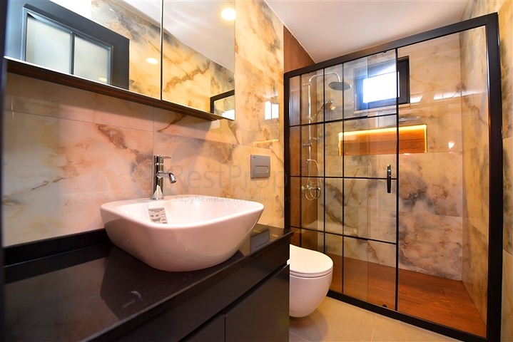 Penthouse in einem neuen Komplex mit Meerblick in der Nähe von Kleopatra Beach