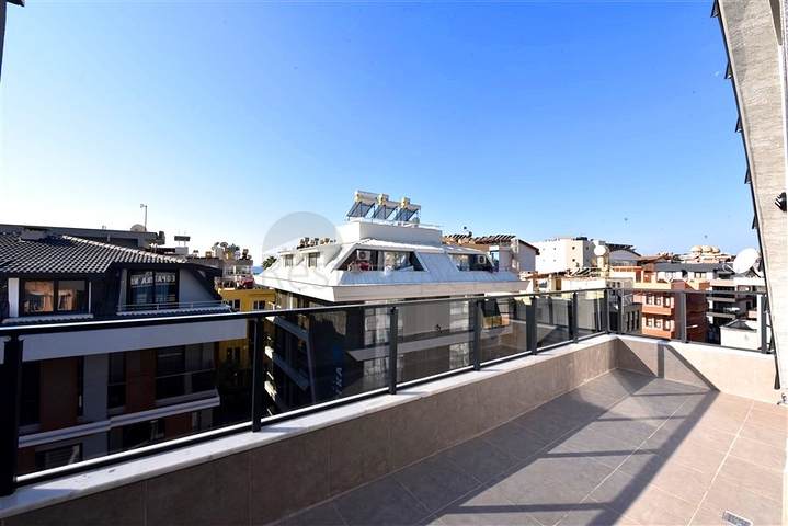 Penthouse in einem neuen Komplex mit Meerblick in der Nähe von Kleopatra Beach