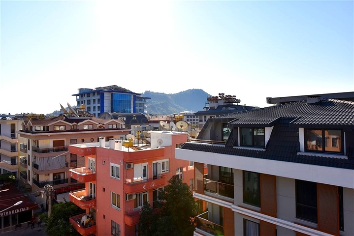 Penthouse in einem neuen Komplex mit Meerblick in der Nähe von Kleopatra Beach