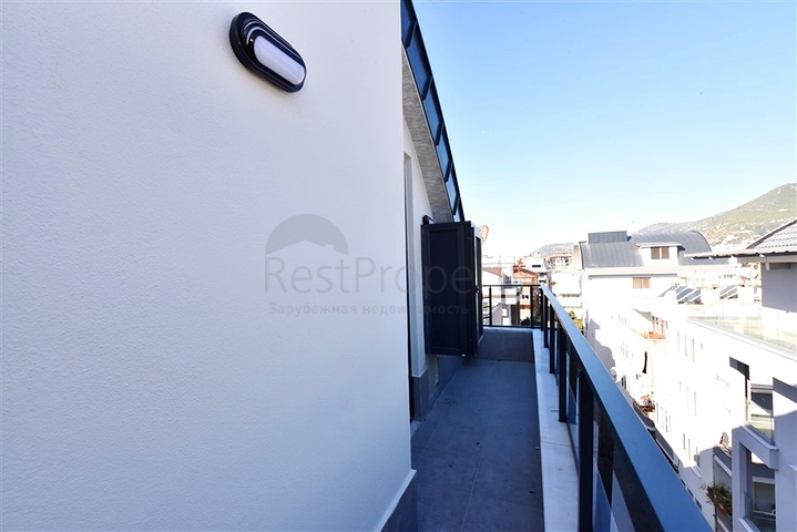 Penthouse in einem neuen Komplex mit Meerblick in der Nähe von Kleopatra Beach