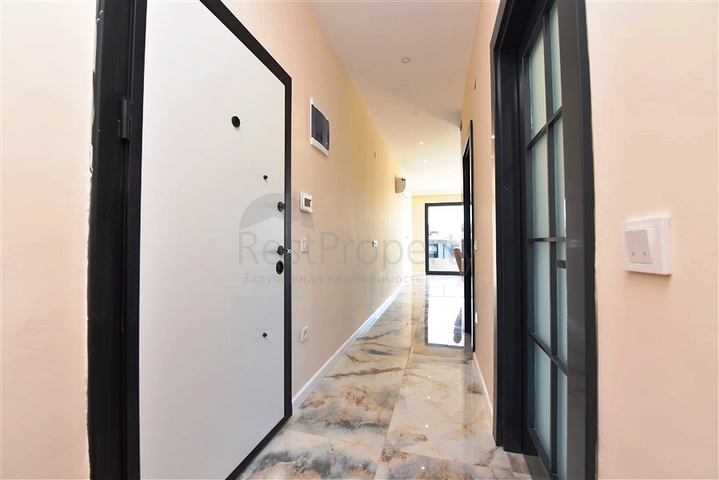 Penthouse in einem neuen Komplex mit Meerblick in der Nähe von Kleopatra Beach