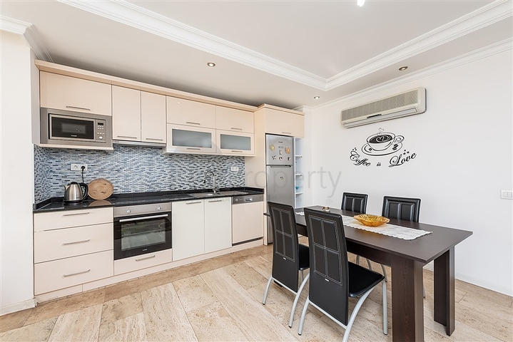 Möblierte 2+1-Wohnung in Dschikkilli