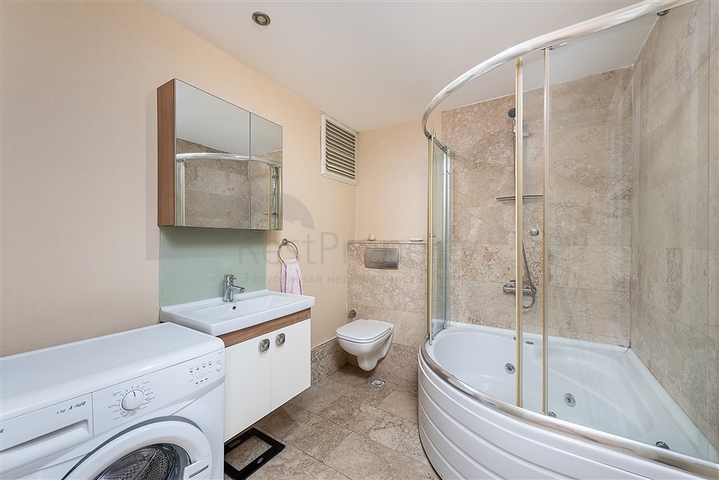 Möblierte 2+1-Wohnung in Dschikkilli