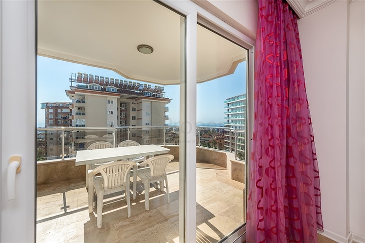 Möblierte 2+1-Wohnung in Dschikkilli