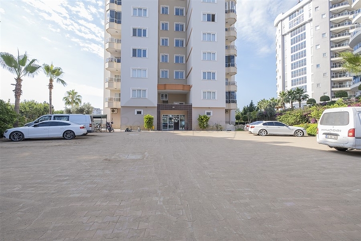 Möblierte 2+1-Wohnung in Dschikkilli