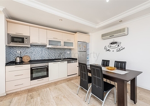 Möblierte 2+1-Wohnung in Dschikkilli