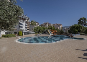 Möblierte 2+1-Wohnung in Dschikkilli