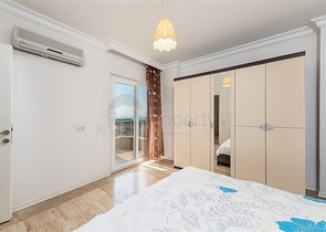 Möblierte 2+1-Wohnung in Dschikkilli