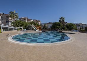 Möblierte 2+1-Wohnung in Dschikkilli