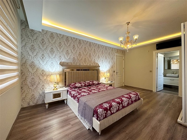 2+1 Wohnung in einem neuen Komplex im Stadtteil Kargicak