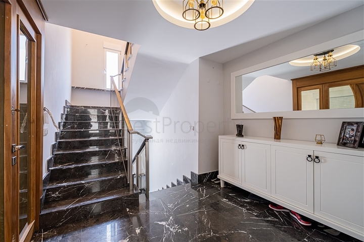 3+1 Villa mit Panoramablick in Kargicak