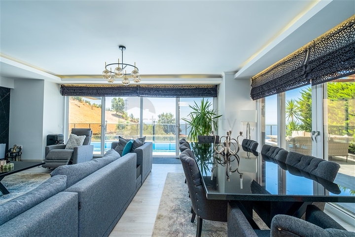 3+1 Villa mit Panoramablick in Kargicak