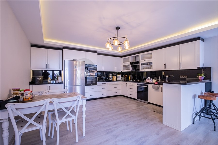 3+1 Villa mit Panoramablick in Kargicak