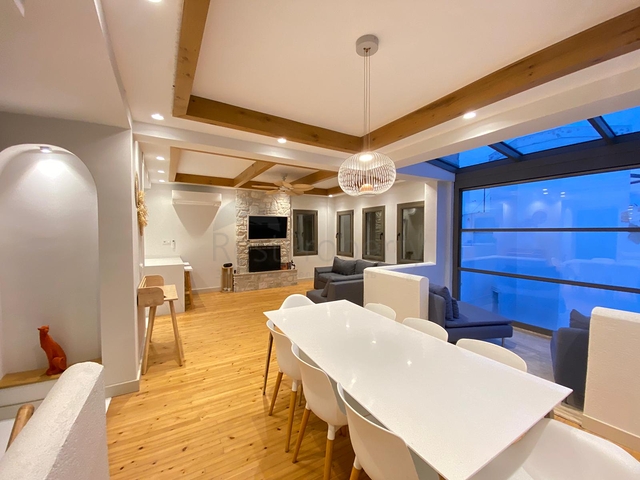 Freistehende 4+1 Villa mit Meer- und Stadtblick in der Bucht von Bordakci, Bodrum