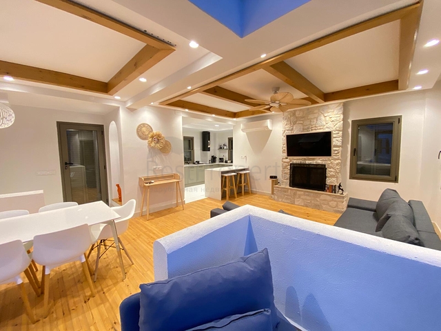 Freistehende 4+1 Villa mit Meer- und Stadtblick in der Bucht von Bordakci, Bodrum