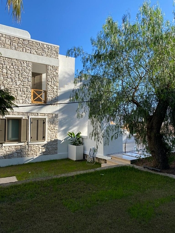 Freistehende 4+1 Villa mit Meer- und Stadtblick in der Bucht von Bordakci, Bodrum