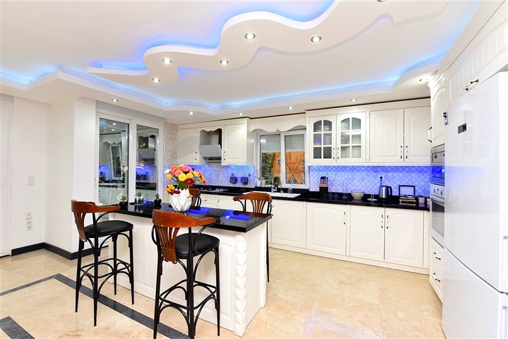 Möblierte Villa mit Panoramablick im Herzen von Alanya