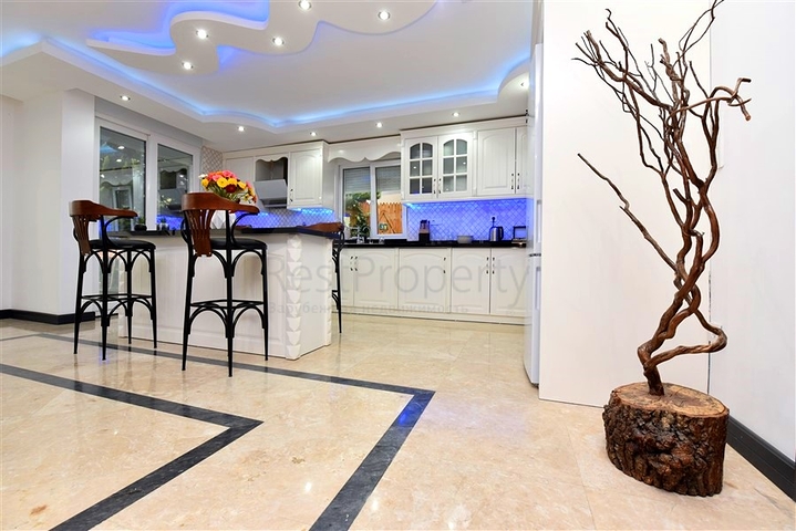 Möblierte Villa mit Panoramablick im Herzen von Alanya