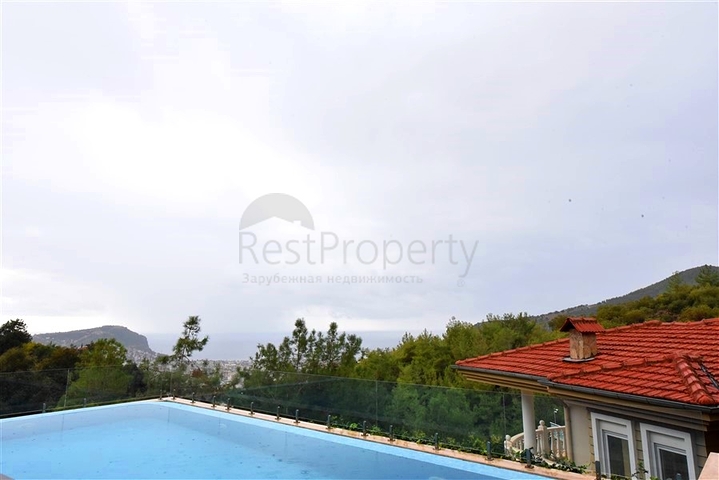 Möblierte Villa mit Panoramablick im Herzen von Alanya