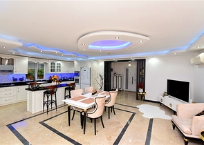 Möblierte Villa mit Panoramablick im Herzen von Alanya