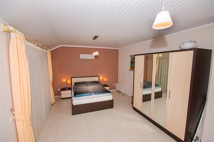 Möbliertes 4+1 Penthouse im Stadtteil Oba