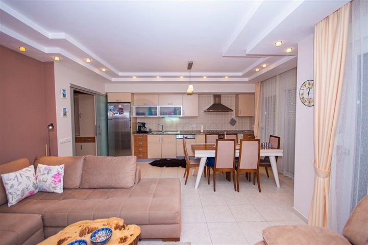 Möbliertes 4+1 Penthouse im Stadtteil Oba