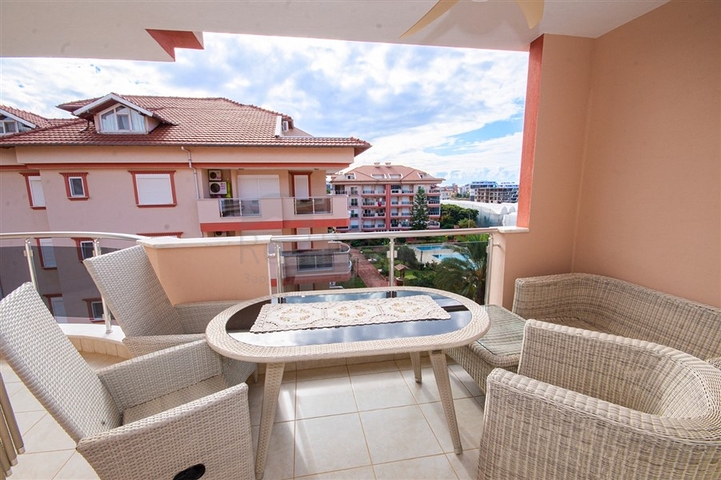 Möbliertes 4+1 Penthouse im Stadtteil Oba