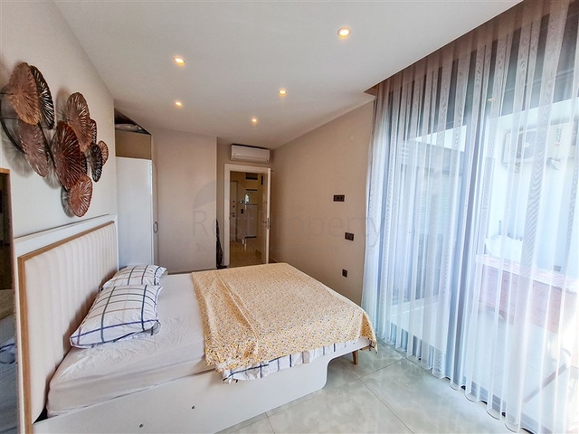 1+1 Wohnung in der ersten Zeile im Stadtteil Mahmutlar 