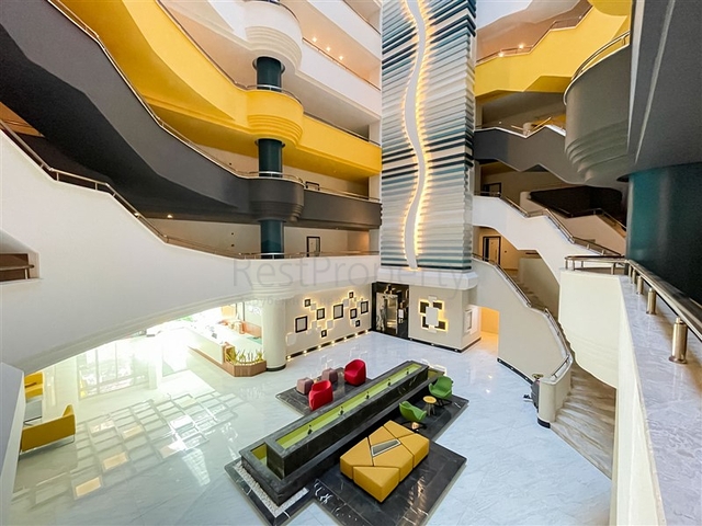 1+1 Wohnung in der ersten Zeile im Stadtteil Mahmutlar 