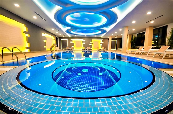 1+1 Wohnung in der ersten Zeile im Stadtteil Mahmutlar 