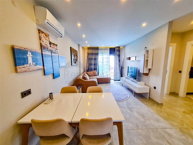 1+1 Wohnung in der ersten Zeile im Stadtteil Mahmutlar 