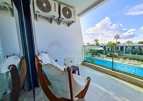 1+1 Wohnung in der ersten Zeile im Stadtteil Mahmutlar 