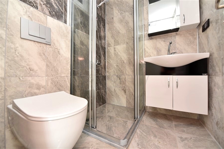 Penthouse mit drei Schlafzimmern im Bezirk Oba