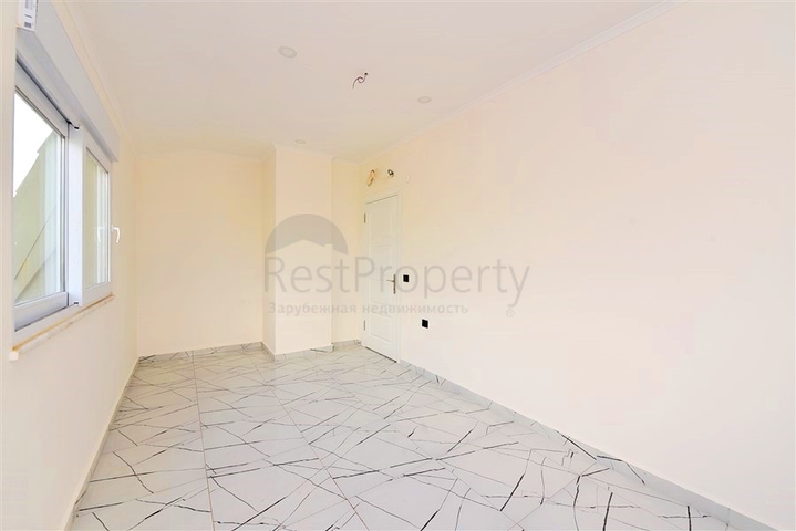 Penthouse mit drei Schlafzimmern im Bezirk Oba