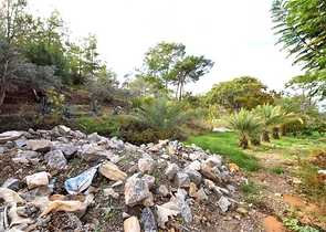 Schickes Haus mit eigenem Pool und Garten im Stadtteil Demirtas