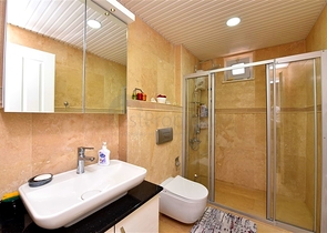 Geräumiges Penthouse mit 4+1 Grundriss in der Nähe von Oba