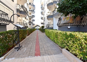 Geräumiges Penthouse mit 4+1 Grundriss in der Nähe von Oba