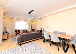 Geräumiges Penthouse mit 4+1 Grundriss in der Nähe von Oba